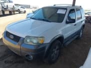 ✅ 2005 Ford Escape XLT • VIN: 1FMCU93145KB07103 • Lot: 42571848. Wystawiony na IAAI z przebiegiem 87 616 mil. Bezpłatny archiwum sprzedaży aukcyjnych z USA i szczegółowy raport historii pojazdu na DreamBid. Zdjęcie 2.