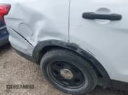 ✅ 2017 Ford Police Interceptor Utility • VIN: 1FM5K8AR3HGC07766 • Lot: 41386048. Wystawiony na IAAI z przebiegiem 82 145 mil. Bezpłatny archiwum sprzedaży aukcyjnych z USA i szczegółowy raport historii pojazdu na DreamBid. Zdjęcie 17.