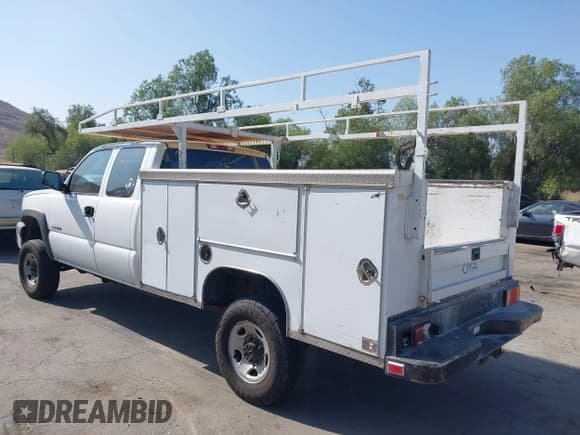 ✅ 2004 Chevrolet Silverado 2500HD • VIN: 1GBHC29U04E315695 • Лот: 42651705. Опубликован ранее на IAAI с пробегом 423 864 миль. Бесплатный доступ к архиву аукционных продаж из США и подробный отчёт об истории автомобиля на DreamBid. Изображение 3.
