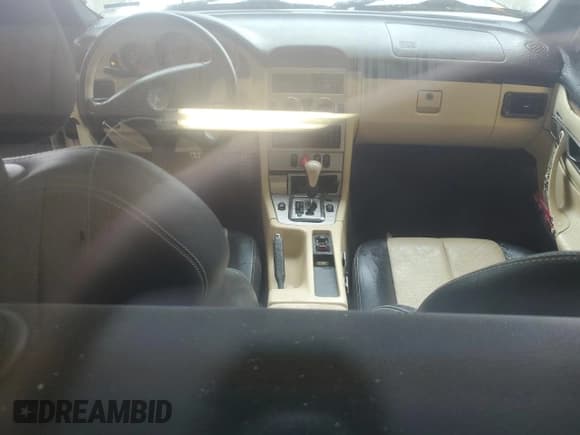 ✅ 2001 Mercedes-Benz SLK 230 Kompressor • VIN: WDBKK49F41F184745 • Lot: 85403715. Wystawiony na Copart z przebiegiem 136 377 mil. Bezpłatny archiwum sprzedaży aukcyjnych z USA i szczegółowy raport historii pojazdu na DreamBid. Zdjęcie 8.