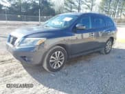✅ 2014 Nissan Pathfinder SV • VIN: 5N1AR2MN4EC654030 • Lot: 41797650. Listed on IAAI with 129,731 mi. Free auction sales archive from the USA and detailed vehicle history report at DreamBid. Image 2.