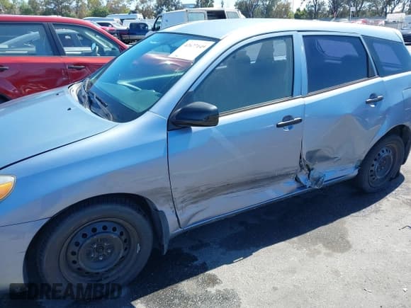 ✅ 2007 Toyota Matrix STD • VIN: 2T1KR32E07C639701 • Lot: 42677149. Wystawiony na IAAI z przebiegiem 137 894 mil. Bezpłatny archiwum sprzedaży aukcyjnych z USA i szczegółowy raport historii pojazdu na DreamBid. Zdjęcie 6.