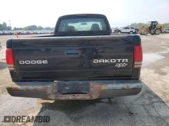 2004 Dodge Dakota with VIN 1D7GL12K34S642643, listed as a Copart auction lot 67373765 with 145,711 mi miles and Clean title. Bid and sale history available at DreamBid. Image 6.