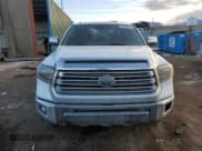 ✅ 2018 Toyota Tundra SR5 • VIN: 5TFAW5F13JX757631 • Лот: 87509555. Опубликован ранее на Copart с пробегом 113 623 миль. Бесплатный доступ к архиву аукционных продаж из США и подробный отчёт об истории автомобиля на DreamBid. Изображение 5.