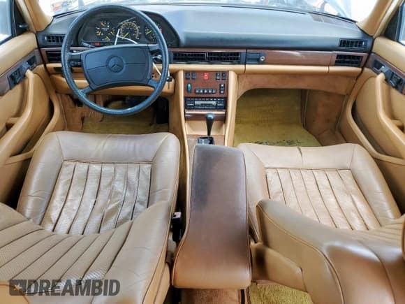 ✅ 1987 Mercedes-Benz 420 SEL • VIN: WDBCA35D8HA328374 • Lot: 81735115. Listed on Copart with 196,943 mi. Free auction sales archive from the USA and detailed vehicle history report at DreamBid. Image 8.