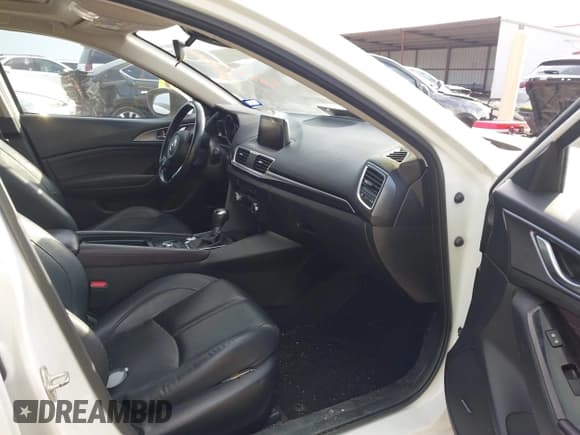 ✅ 2017 Mazda 3 Grand Touring • VIN: JM1BN1M38H1118954 • Лот: 43381485. Опубликован ранее на IAAI с пробегом 81 352 миль. Бесплатный доступ к архиву аукционных продаж из США и подробный отчёт об истории автомобиля на DreamBid. Изображение 5.