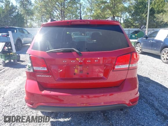 ✅ 2019 Dodge Journey SE • VIN: 3C4PDCBB8KT860365 • Lot: 43551091. Wystawiony na IAAI z przebiegiem 111 769 mil. Bezpłatny archiwum sprzedaży aukcyjnych z USA i szczegółowy raport historii pojazdu na DreamBid. Zdjęcie 17.