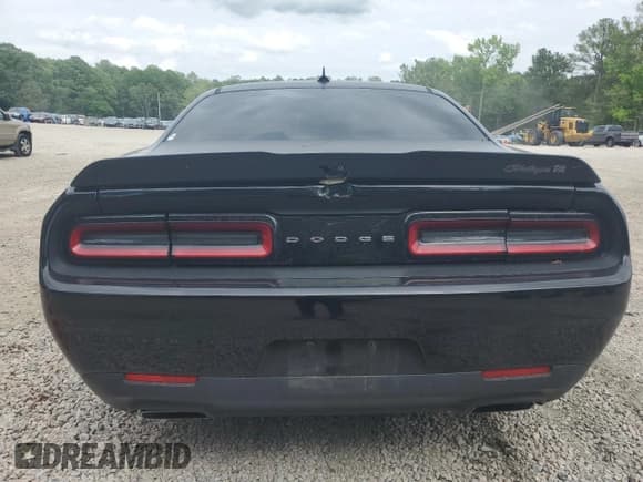 ✅ 2018 Dodge Challenger T/A • VIN: 2C3CDZBT4JH270783 • Lot: 53512134. Wystawiony na Copart z przebiegiem 60 130 mil. Bezpłatny archiwum sprzedaży aukcyjnych z USA i szczegółowy raport historii pojazdu na DreamBid. Zdjęcie 6.