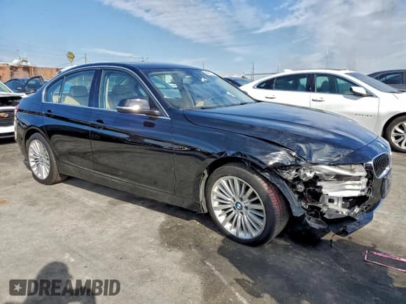 ✅ 2013 BMW 3 Series 328i • VIN: WBA3A5C50DF351523 • Lot: 94967515. Wystawiony na Copart z przebiegiem 55 875 mil. Bezpłatny archiwum sprzedaży aukcyjnych z USA i szczegółowy raport historii pojazdu na DreamBid. Zdjęcie 4.