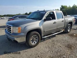 ✅ 2013 GMC Sierra 1500 SLE • VIN: 3GTP2VEA0DG120731 • Лот: 81667965. Опубликован ранее на Copart с пробегом 205 686 миль. Бесплатный доступ к архиву аукционных продаж из США и подробный отчёт об истории автомобиля на DreamBid. Изображение 1.