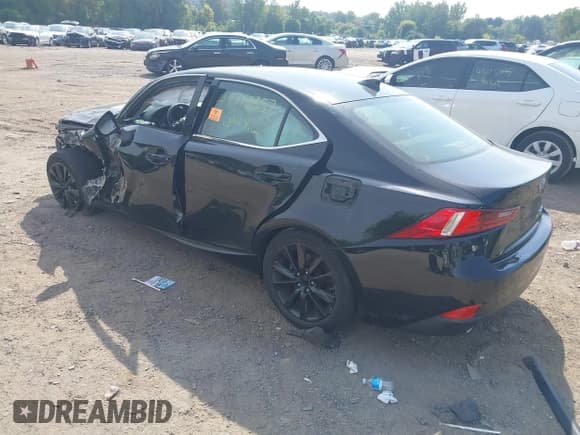 ✅ 2014 Lexus IS 250 • VIN: JTHCF1D26E5006813 • Lot: 43212357. Listed on IAAI with 204,270 mi. Free auction sales archive from the USA and detailed vehicle history report at DreamBid. Image 3.