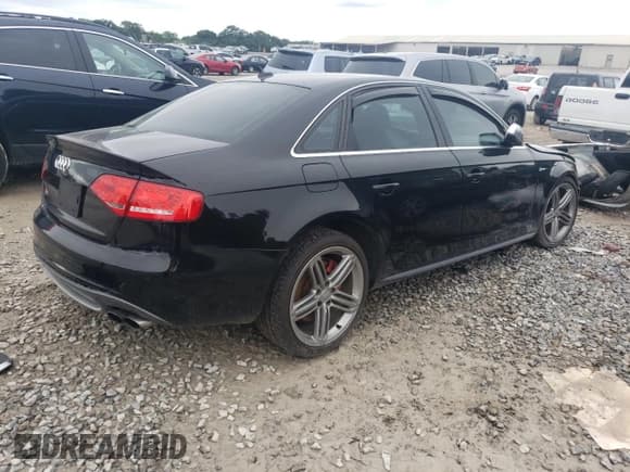 ✅ 2011 Audi S4 Premium Plus • VIN: WAUBGAFL1BA107046 • Lot: 67405465. Listed on Copart with 116,285 mi. Free auction sales archive from the USA and detailed vehicle history report at DreamBid. Image 3.