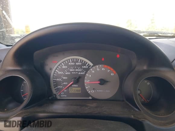 ✅ 2005 Mitsubishi Eclipse GS • VIN: 4A3AC44GX5E015395 • Lot: 42530950. Wystawiony na IAAI z przebiegiem 223 388 mil. Bezpłatny archiwum sprzedaży aukcyjnych z USA i szczegółowy raport historii pojazdu na DreamBid. Zdjęcie 7.