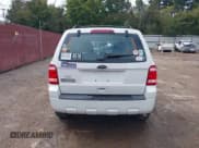 ✅ 2011 Ford Escape XLS • VIN: 1FMCU0C74BKC17466 • Лот: 43534801. Опубликован ранее на IAAI с пробегом 194 604 миль. Бесплатный доступ к архиву аукционных продаж из США и подробный отчёт об истории автомобиля на DreamBid. Изображение 17.