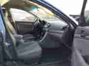 2010 Hyundai Sonata GLS z VIN 5NPET4AC3AH638633, wystawiony jako IAAI lot #43519423 z przebiegiem 113 408 mil mil oraz . Historia ofert i sprzedaży dostępna na DreamBid. Obrazek 5.