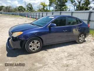 2009 Hyundai Elantra GLS z VIN KMHDU46D89U754529, wystawiony jako Copart lot #67339234 z przebiegiem 138 772 mil mil oraz Szkoda całkowita • Salvage title. Historia ofert i sprzedaży dostępna na DreamBid. Obrazek 1.