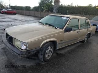 ✅ 1991 Volvo 740 • VIN: YV1FA8746M2513630 • Lot: 44464865. Wystawiony na Copart z przebiegiem 221 431 mil. Bezpłatny archiwum sprzedaży aukcyjnych z USA i szczegółowy raport historii pojazdu na DreamBid. Zdjęcie 1.