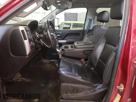 ✅ 2018 Chevrolet Silverado 2500HD LT • VIN: 1GC1KVEG0JF261600 • Lot: 57566365. Wystawiony na Copart z przebiegiem 93 433 mil. Bezpłatny archiwum sprzedaży aukcyjnych z USA i szczegółowy raport historii pojazdu na DreamBid. Zdjęcie 7.