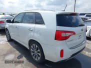 ✅ 2015 Kia Sorento SX Limited • VIN: 5XYKW4A73FG639051 • Lot: 42106446. Listed on IAAI with 145,981 mi. Free auction sales archive from the USA and detailed vehicle history report at DreamBid. Image 3.