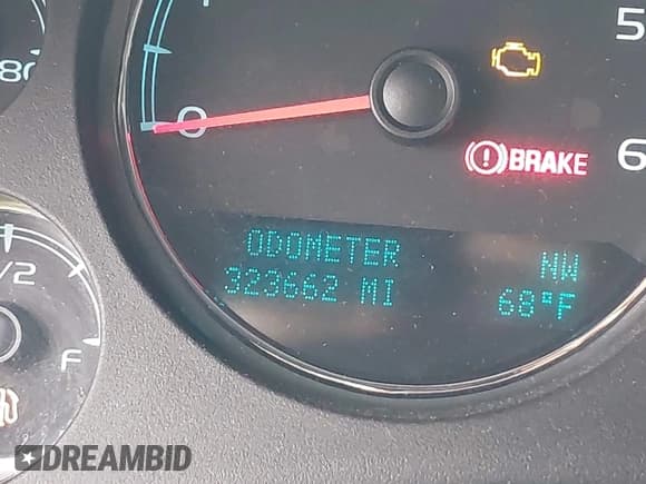 ✅ 2013 Chevrolet Tahoe Commercial • VIN: 1GNSK4E0XDR266234 • Lot: 42879948. Wystawiony na IAAI z przebiegiem 323 662 mil. Bezpłatny archiwum sprzedaży aukcyjnych z USA i szczegółowy raport historii pojazdu na DreamBid. Zdjęcie 15.