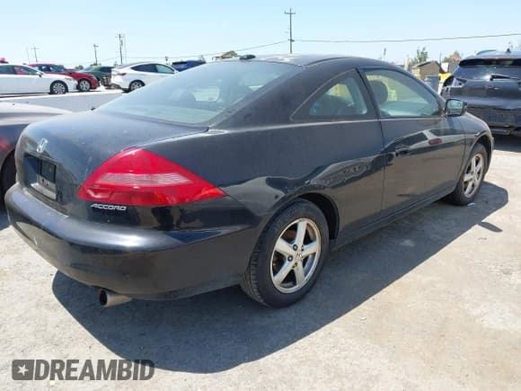✅ 2004 Honda Accord EX • VIN: 1HGCM72614A000179 • Lot: 42422163. Listed on IAAI with 155,184 mi. Free auction sales archive from the USA and detailed vehicle history report at DreamBid. Image 4.