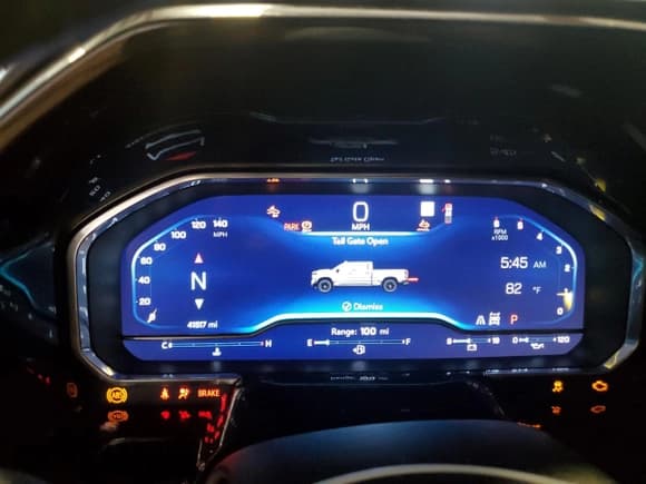 ✅ 2022 Chevrolet Silverado 1500 LT Trail Boss • VIN: 3GCUDFET3NG553742 • Lot: 60035045. Wystawiony na Copart z przebiegiem 41 517 mil. Bezpłatny archiwum sprzedaży aukcyjnych z USA i szczegółowy raport historii pojazdu na DreamBid. Zdjęcie 9.