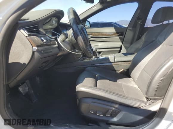 ✅ 2014 BMW 7 Series 740i • VIN: WBAYA6C50ED144560 • Lot: 64113155. Wystawiony na Copart z przebiegiem 122 004 mil. Bezpłatny archiwum sprzedaży aukcyjnych z USA i szczegółowy raport historii pojazdu na DreamBid. Zdjęcie 7.