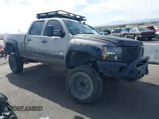 ✅ 2008 Chevrolet Silverado 2500HD LTZ • VIN: 1GCHK236X8F107042 • Лот: 41676842. Опубликован ранее на IAAI с пробегом 329 026 миль. Бесплатный доступ к архиву аукционных продаж из США и подробный отчёт об истории автомобиля на DreamBid. Изображение 1.