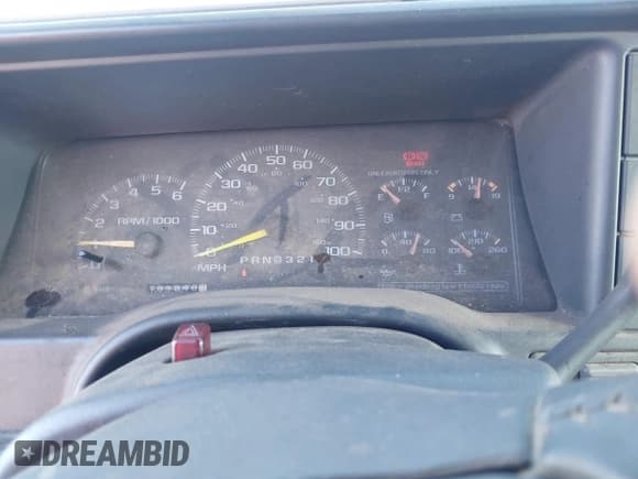 ✅ 1999 Chevrolet Suburban • VIN: 1GNFK16R0XJ364835 • Лот: 43682825. Опубликован ранее на IAAI с пробегом 191 846 миль. Бесплатный доступ к архиву аукционных продаж из США и подробный отчёт об истории автомобиля на DreamBid. Изображение 7.