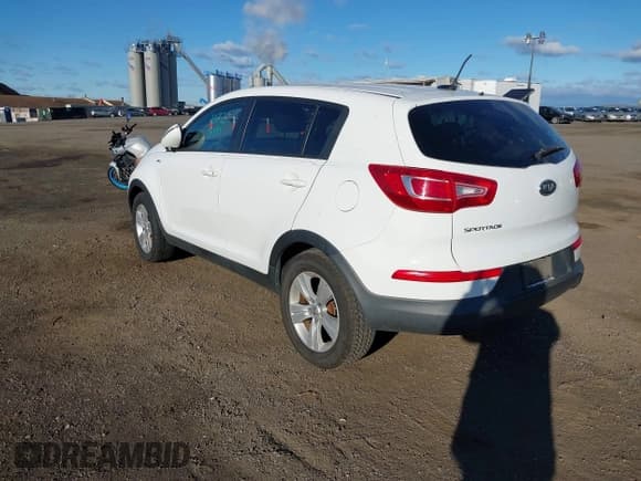 ✅ 2012 Kia Sportage LX • VIN: KNDPBCA22C7332429 • Lot: 43725941. Listed on IAAI with 42,541 mi. Free auction sales archive from the USA and detailed vehicle history report at DreamBid. Image 3.