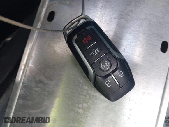 ✅ 2017 Ford F-150 XL • VIN: 1FTEW1EGXHFA53619 • Лот: 42369078. Опубликован ранее на IAAI с пробегом 178 008 миль. Бесплатный доступ к архиву аукционных продаж из США и подробный отчёт об истории автомобиля на DreamBid. Изображение 11.