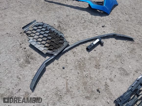 ✅ 2023 Chevrolet Silverado 1500 Custom • VIN: 3GCPABEK9PG164001 • Lot: 42830003. Wystawiony na IAAI z przebiegiem 13 082 mil. Bezpłatny archiwum sprzedaży aukcyjnych z USA i szczegółowy raport historii pojazdu na DreamBid. Zdjęcie 18.