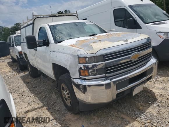 ✅ 2015 Chevrolet Silverado 2500HD Work Truck • VIN: 1GC0CUEG0FZ508462 • Lot: 53949005. Wystawiony na Copart z przebiegiem 265 120 mil. Bezpłatny archiwum sprzedaży aukcyjnych z USA i szczegółowy raport historii pojazdu na DreamBid. Zdjęcie 4.