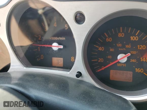 ✅ 2004 Nissan 350Z Touring • VIN: JN1AZ36A74T013329 • Lot: 68836465. Wystawiony na Copart z przebiegiem 184 894 mil. Bezpłatny archiwum sprzedaży aukcyjnych z USA i szczegółowy raport historii pojazdu na DreamBid. Zdjęcie 9.