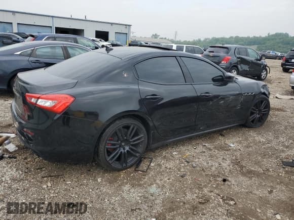✅ 2018 Maserati Ghibli • VIN: ZAM57XSA6J1300410 • Lot: 59887185. Wystawiony na Copart z przebiegiem 78 794 mil. Bezpłatny archiwum sprzedaży aukcyjnych z USA i szczegółowy raport historii pojazdu na DreamBid. Zdjęcie 3.