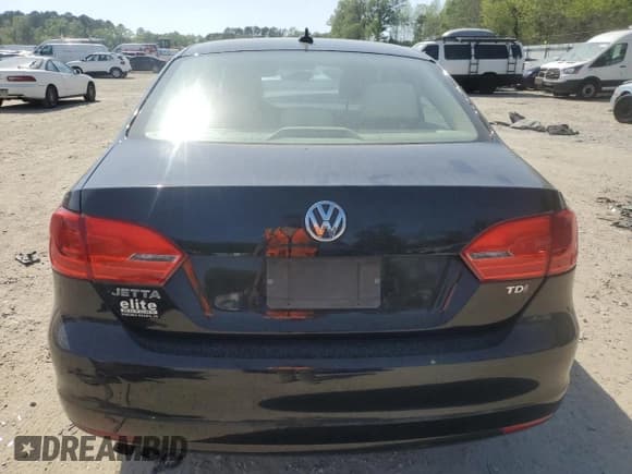 ✅ 2013 Volkswagen Jetta TDI w/Premium • VIN: 3VWLL7AJ5DM389660 • Lot: 53796405. Listed on Copart with 82,151 mi. Free auction sales archive from the USA and detailed vehicle history report at DreamBid. Image 6.