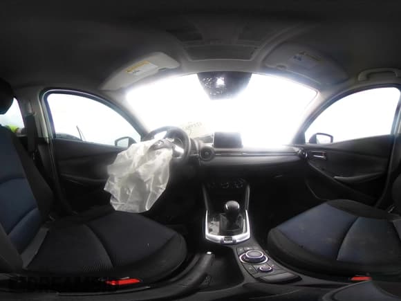 ✅ 2018 Toyota Yaris • VIN: 3MYDLBYV9JY311178 • Lot: 42198825. Listed on IAAI with Not provided. Free auction sales archive from the USA and detailed vehicle history report at DreamBid. Image 17.