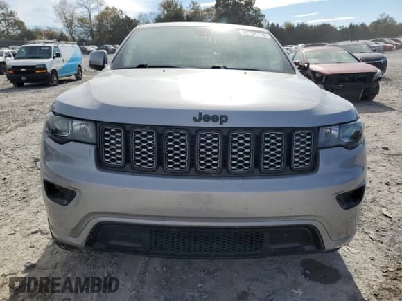 ✅ 2019 Jeep Grand Cherokee Altitude • VIN: 1C4RJFAG6KC802377 • Lot: 82754715. Wystawiony na Copart z przebiegiem 75 974 mil. Bezpłatny archiwum sprzedaży aukcyjnych z USA i szczegółowy raport historii pojazdu na DreamBid. Zdjęcie 5.