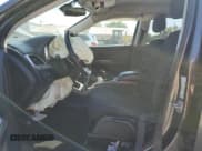 ✅ 2018 Dodge Journey SE • VIN: 3C4PDCAB5JT535706 • Lot: 84874695. Wystawiony na Copart z przebiegiem Nie podano. Bezpłatny archiwum sprzedaży aukcyjnych z USA i szczegółowy raport historii pojazdu na DreamBid. Zdjęcie 7.