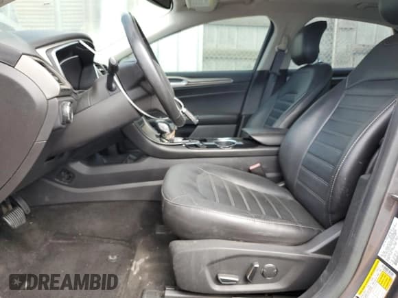 ✅ 2013 Ford Fusion SE Luxury • VIN: 3FA6P0PU1DR332247 • Lot: 81720035. Listed on Copart with 143,628 mi. Free auction sales archive from the USA and detailed vehicle history report at DreamBid. Image 7.