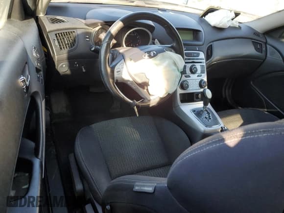 ✅ 2010 Hyundai Genesis Coupe Premium • VIN: KMHHT6KD4AU014468 • Lot: 89166625. Wystawiony na Copart z przebiegiem 108 229 mil. Bezpłatny archiwum sprzedaży aukcyjnych z USA i szczegółowy raport historii pojazdu na DreamBid. Zdjęcie 8.