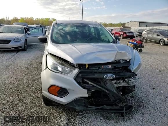 ✅ 2017 Ford Escape S • VIN: 1FMCU0F77HUE01261 • Lot: 53249535. Wystawiony na Copart z przebiegiem 116 493 mil. Bezpłatny archiwum sprzedaży aukcyjnych z USA i szczegółowy raport historii pojazdu na DreamBid. Zdjęcie 15.
