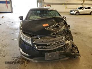 ✅ 2013 Chevrolet Volt • VIN: 1G1RA6E47DU137656 • Lot: 57665024. Wystawiony na Copart z przebiegiem Nie podano. Bezpłatny archiwum sprzedaży aukcyjnych z USA i szczegółowy raport historii pojazdu na DreamBid. Zdjęcie 5.