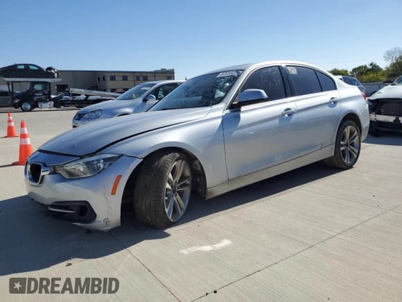 ✅ 2018 BMW 3 Series 330i • VIN: WBA8B9G54JNU57690 • Lot: 87233225. Listed on Copart with 78,227 mi. Free auction sales archive from the USA and detailed vehicle history report at DreamBid. Image 1.