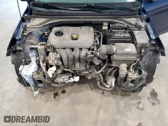 ✅ 2019 Hyundai Elantra SE • VIN: 5NPD74LF9KH454029 • Lot: 70486845. Listed on Copart with 63,440 mi. Free auction sales archive from the USA and detailed vehicle history report at DreamBid. Image 11.