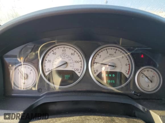 ✅ 2010 Chrysler Town & Country Touring Plus • VIN: 2A4RR8D1XAR496098 • Lot: 83935055. Wystawiony na Copart z przebiegiem 137 826 mil. Bezpłatny archiwum sprzedaży aukcyjnych z USA i szczegółowy raport historii pojazdu na DreamBid. Zdjęcie 9.