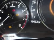 ✅ 2023 Mazda 3 S Carbon Edition • VIN: 3MZBPBCM8PM377193 • Lot: 41979998. Wystawiony na IAAI z przebiegiem 19 632 mil. Bezpłatny archiwum sprzedaży aukcyjnych z USA i szczegółowy raport historii pojazdu na DreamBid. Zdjęcie 16.