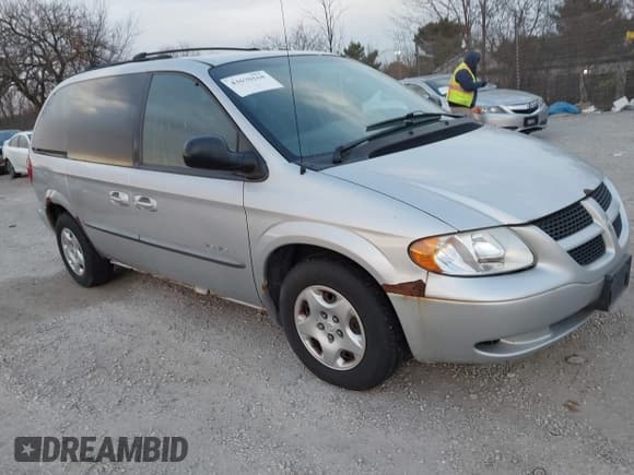 ✅ 2001 Dodge Caravan SE • VIN: 1B4GP45G21B103463 • Lot: 43670168. Wystawiony na IAAI z przebiegiem 191 304 mil. Bezpłatny archiwum sprzedaży aukcyjnych z USA i szczegółowy raport historii pojazdu na DreamBid. Zdjęcie 1.
