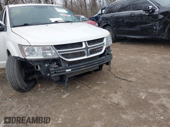 ✅ 2017 Dodge Journey SXT • VIN: 3C4PDCBG2HT580509 • Lot: 41836271. Listed on IAAI with Not provided. Free auction sales archive from the USA and detailed vehicle history report at DreamBid. Image 17.