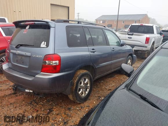 ✅ 2007 Toyota Highlander • VIN: JTEGP21A670140847 • Лот: 42950627. Опубликован ранее на IAAI с пробегом 236 665 миль. Бесплатный доступ к архиву аукционных продаж из США и подробный отчёт об истории автомобиля на DreamBid. Изображение 4.